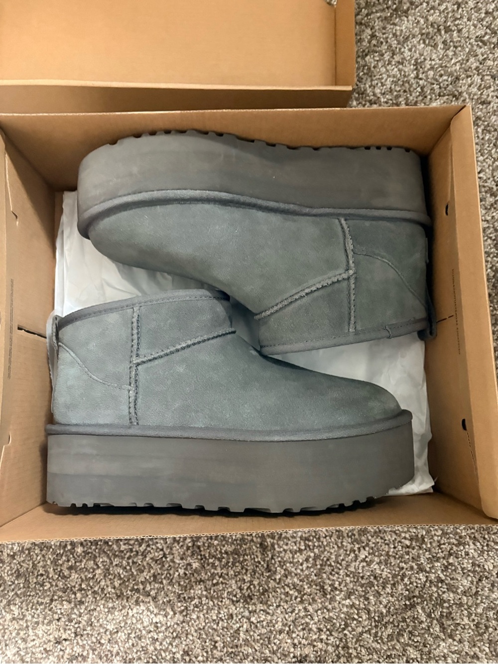 UGG classic Ulta mini platform boots